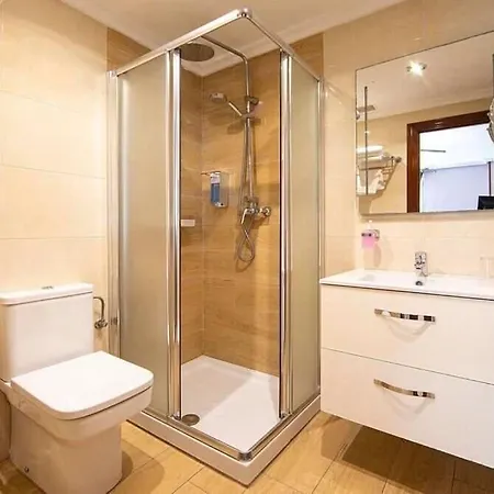 招待所 Playa De 3*