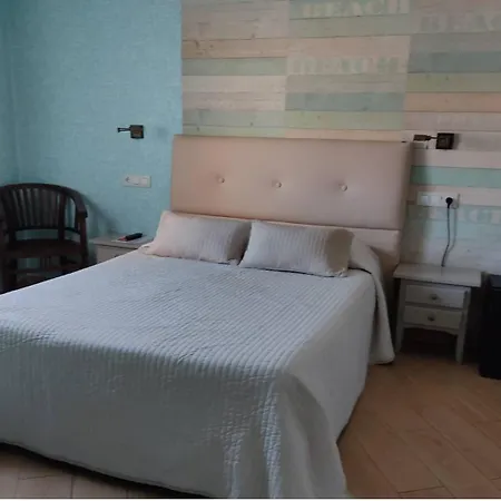 Playa De Pensión 3*